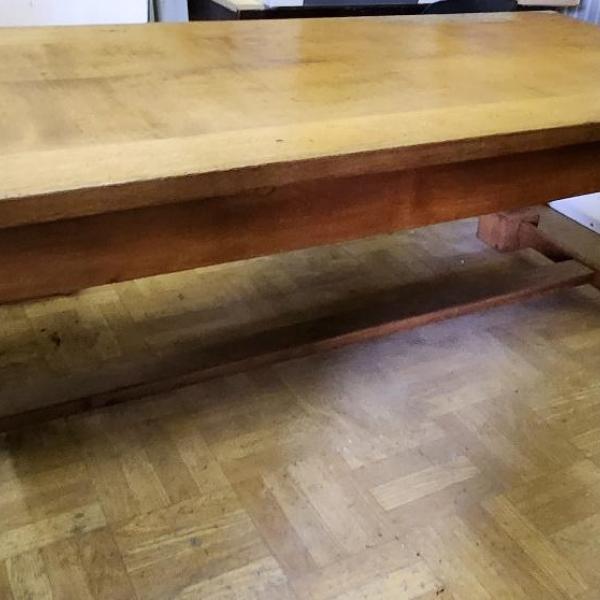 Table de Monastère 18 ème